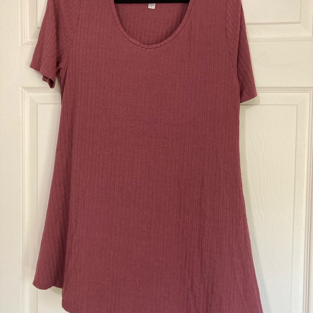 LuLaRoe Women's Tunic in Mauve